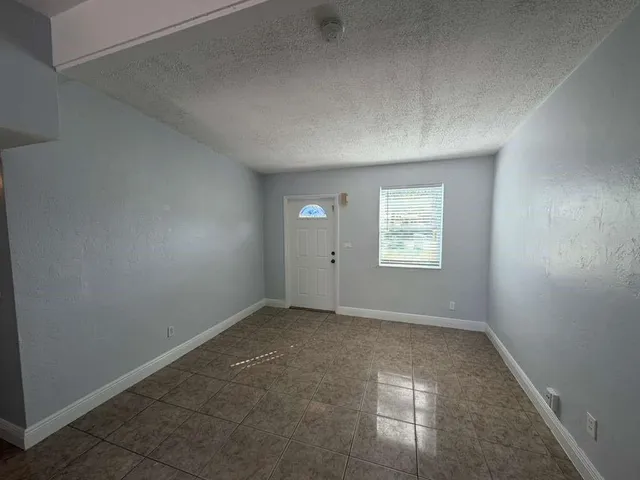 $2,500 | 1563 Northeast 51st Street, Pompano Beach, FL 33064