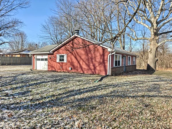 $1,895 | 5791 North Vinton Hills Drive, Fairland, IN 46126