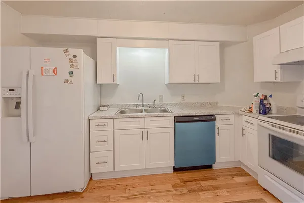 $1,200 | 937 East Main Street, Unit A, Seneca, SC 29678