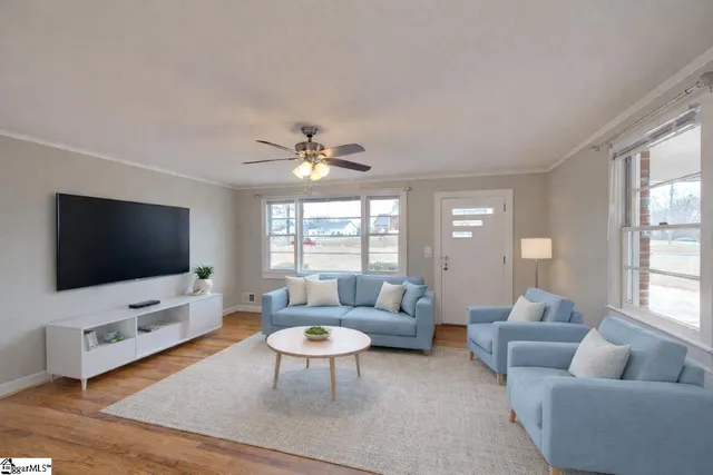 $299,900 | 7998 Moorefield Memorial Highway, Liberty, SC 29657