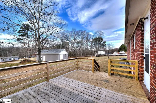 $299,900 | 7998 Moorefield Memorial Highway, Liberty, SC 29657