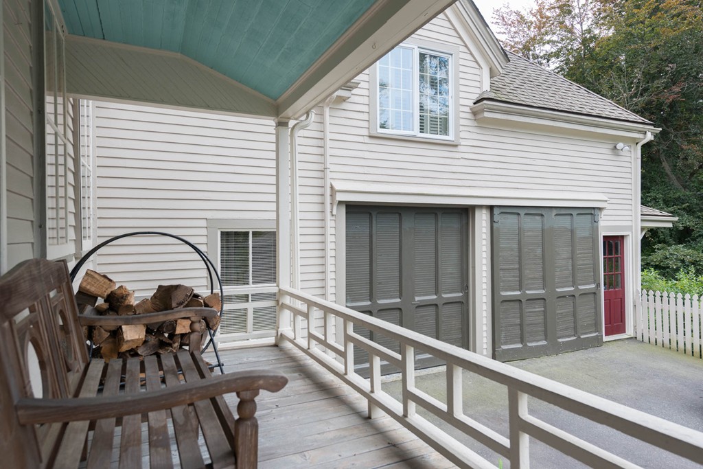 348 Boston Post Road Weston, MA 02493 - Photo 4 of 30