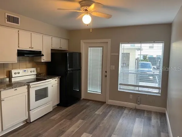 $1,999 | 4220 La Dega Court, Tampa, FL 33611