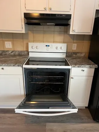 $1,999 | 4220 La Dega Court, Tampa, FL 33611