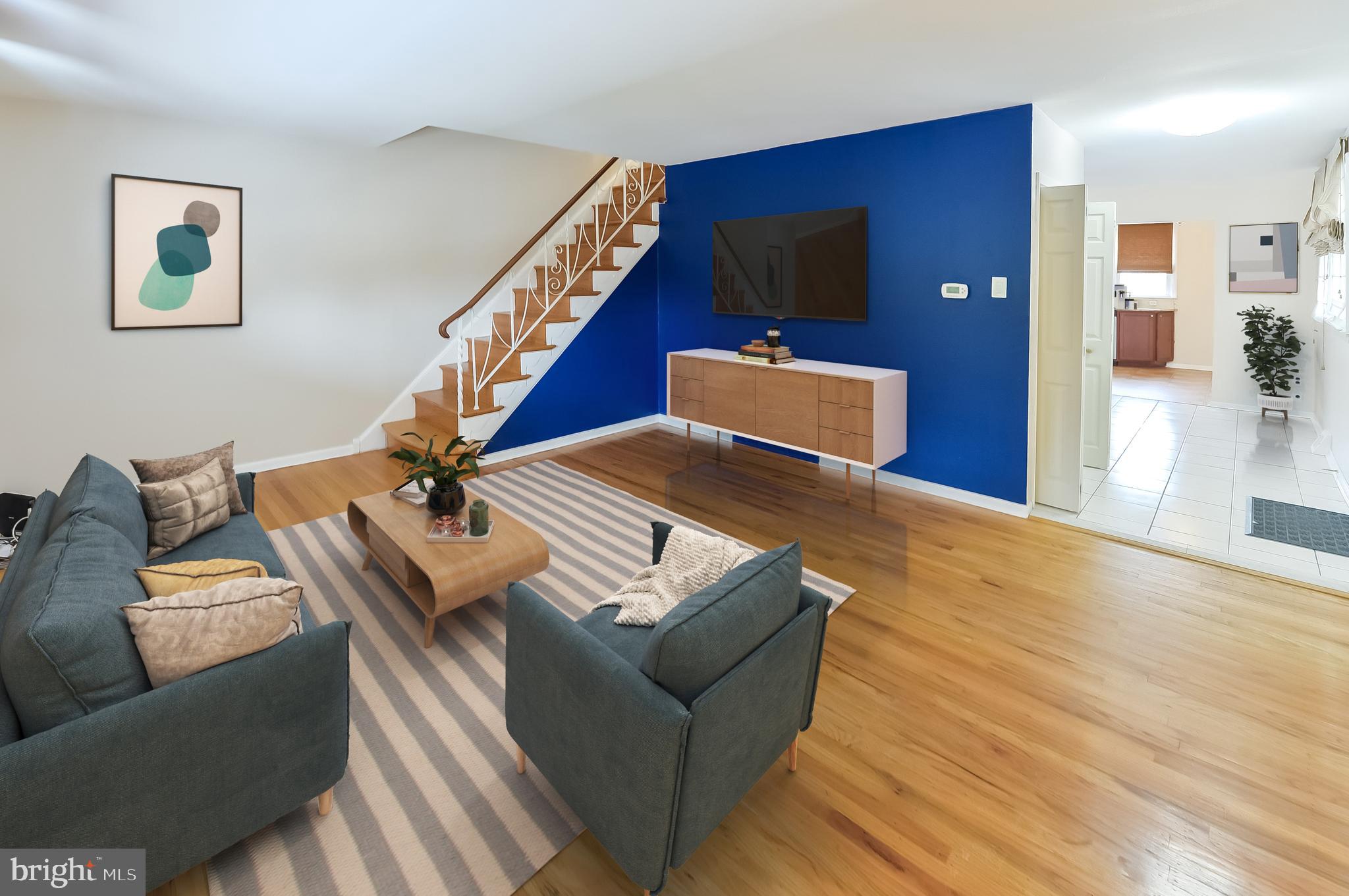 620 Renz Street Philadelphia, PA 19128 - Photo 2 of 32 Living Room - Virtually Staged