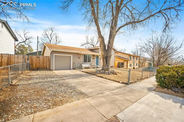 $399,000 | 2123 Fernwood Drive, Colorado Springs, CO 80910