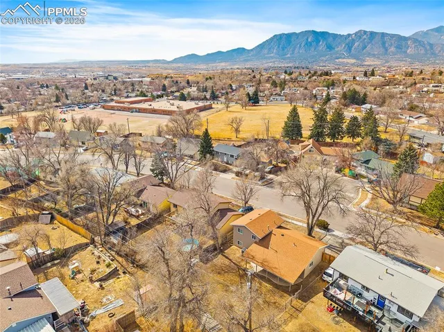 $399,000 | 2123 Fernwood Drive, Colorado Springs, CO 80910