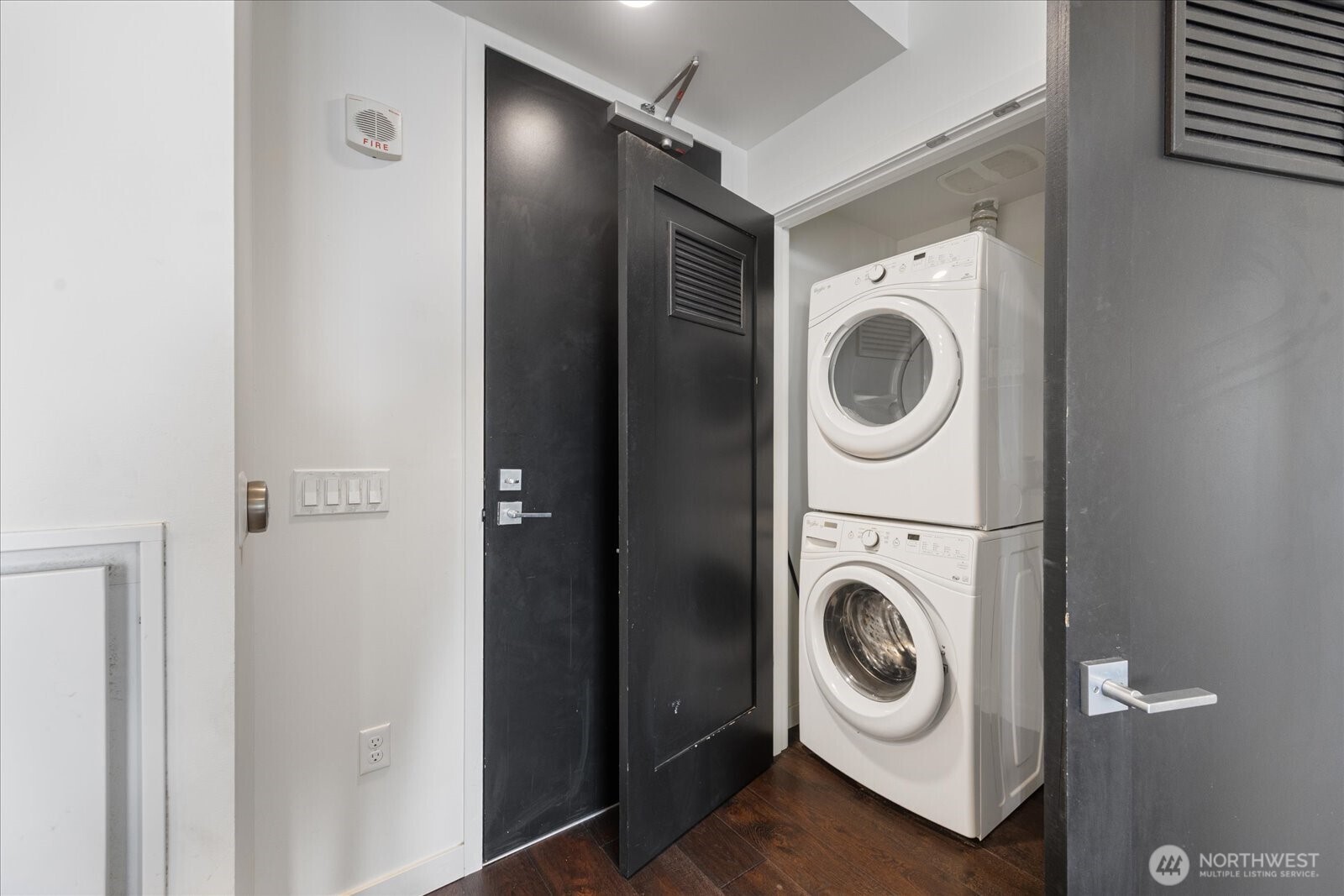 1321 Seneca Street, Unit 2202 Seattle, WA 98101 - Photo 27 of 40
