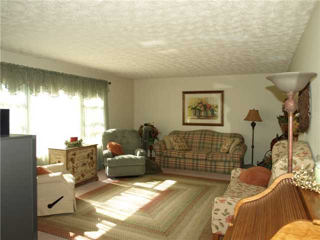 340 Walnut Street Circleville, OH 43113 - Photo 4 of 17