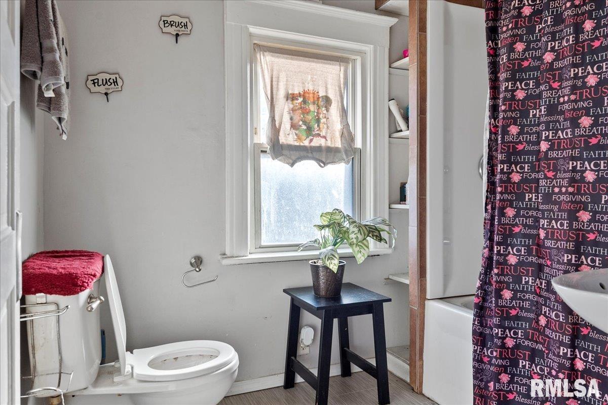 219 West Vine Street Springfield, IL 62704 - Photo 12 of 15 Gallery Image 12