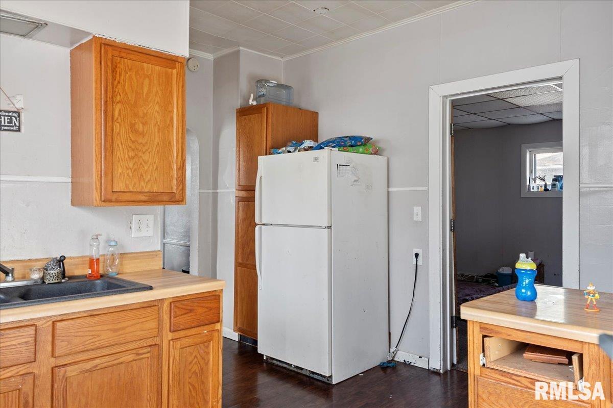 219 West Vine Street Springfield, IL 62704 - Photo 9 of 15 Gallery Image 9