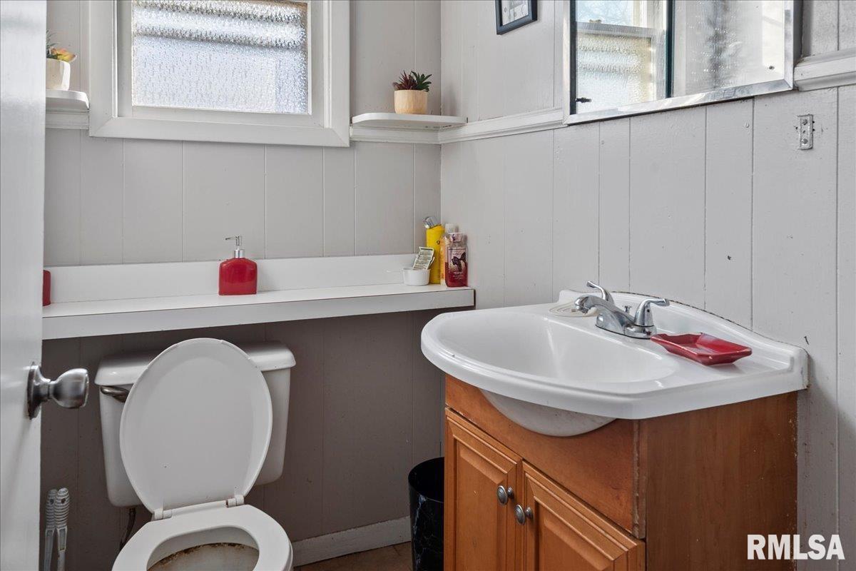 219 West Vine Street Springfield, IL 62704 - Photo 10 of 15 Gallery Image 10