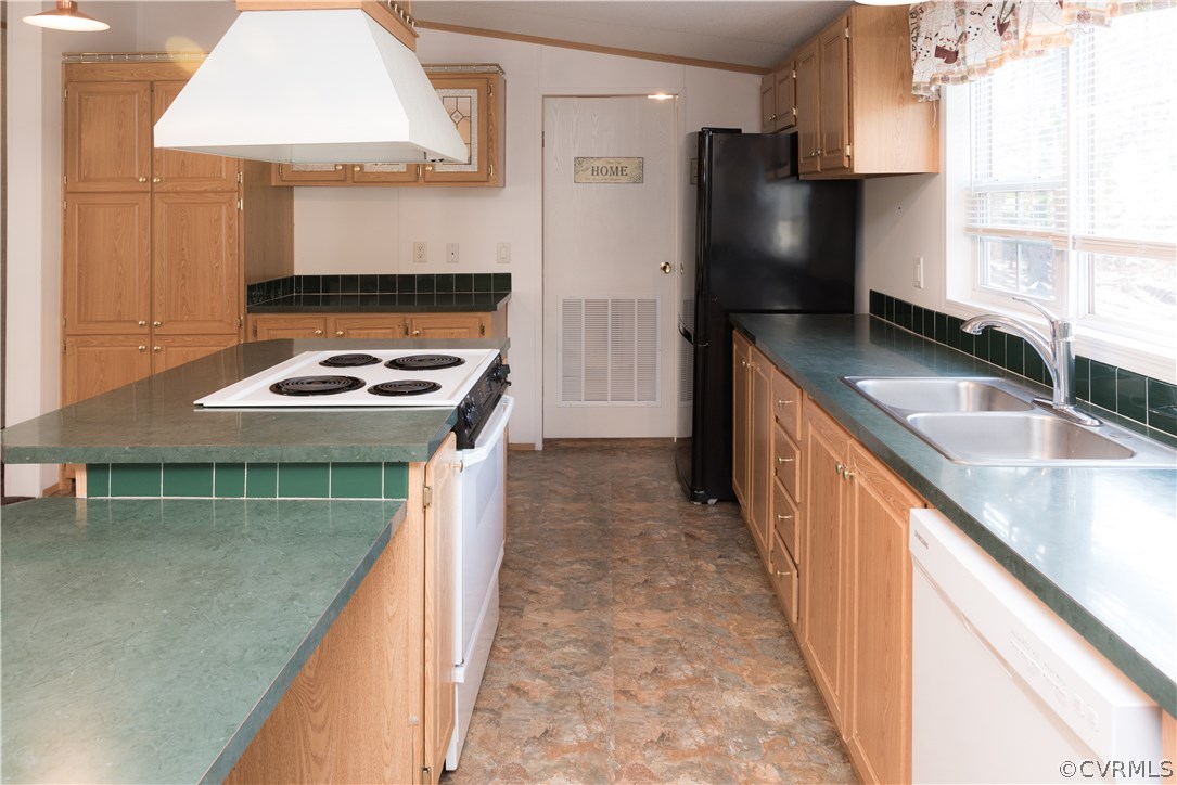 588 King William Road Hanover, VA 23069 - Photo 7 of 46 Gallery Image 7