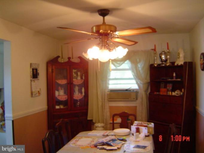 5501 Clifton Road Clifton, VA 20124 - Photo 7 of 13 Dining Room