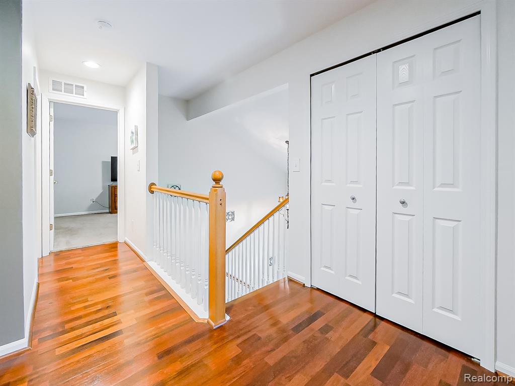 3581 Oakmonte Boulevard Rochester, MI 48306 - Photo 28 of 32 Gallery Image 28