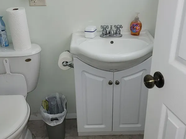 $365,000 | 531 Redwood Road, Bolingbrook, IL 60440