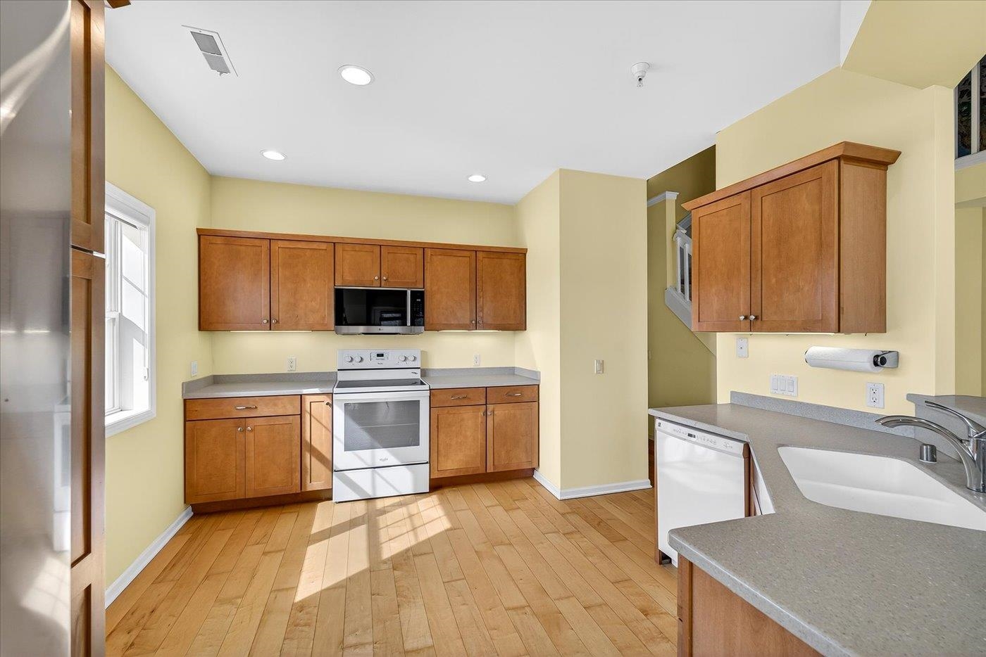 30 Keystone Way, Unit 22 Fitchburg, WI 53711 - Photo 22 of 57