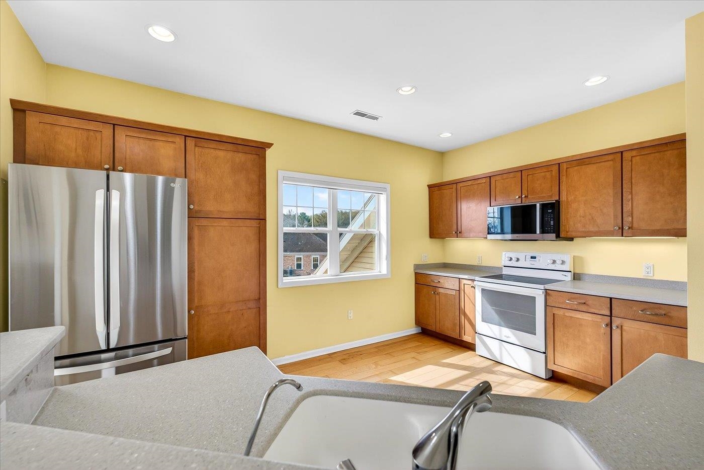 30 Keystone Way, Unit 22 Fitchburg, WI 53711 - Photo 23 of 57