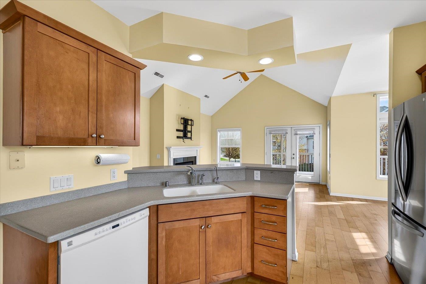 30 Keystone Way, Unit 22 Fitchburg, WI 53711 - Photo 27 of 57