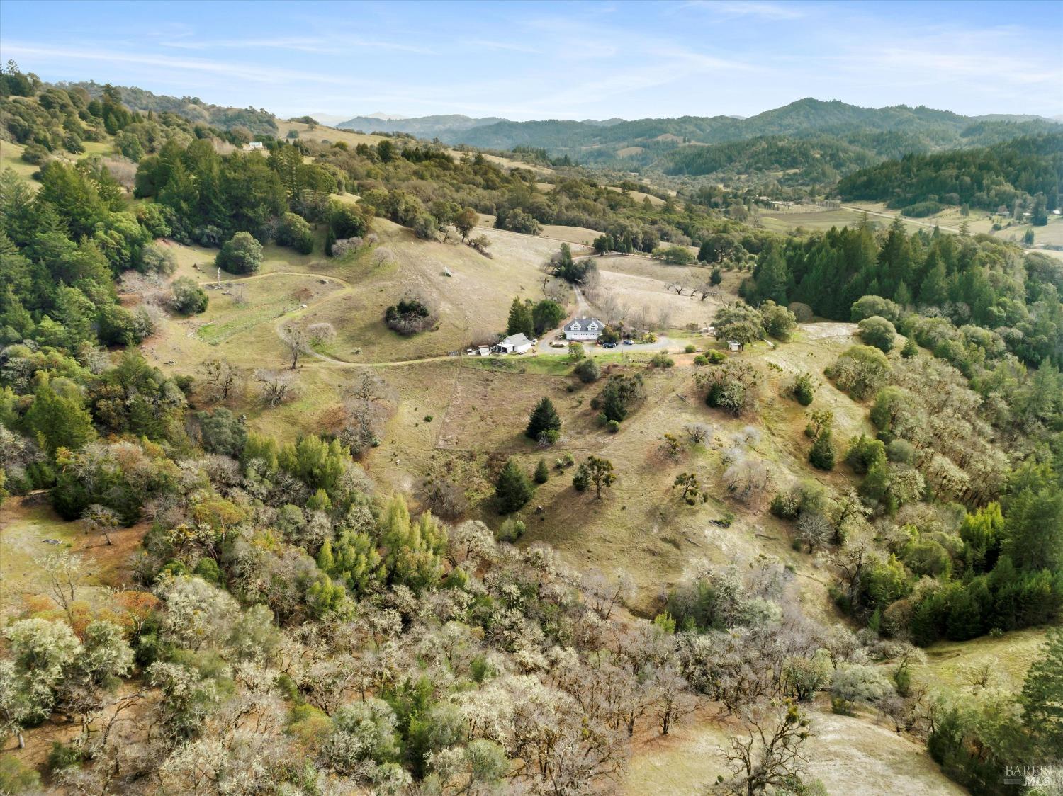 25400 Hulbert Road Hopland, CA 95449 - Photo 11 of 20 Gallery Image 11