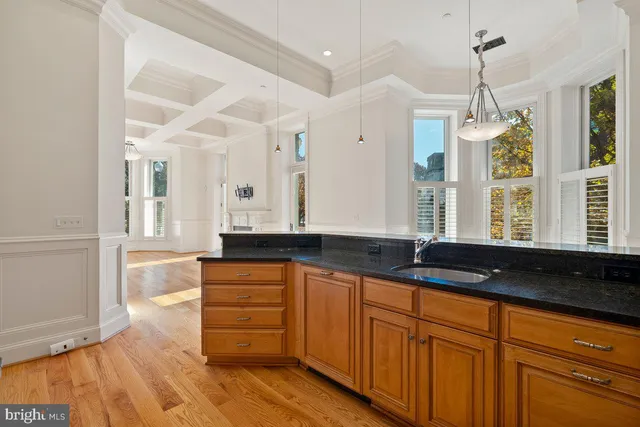 $6,750 | 4 Logan Circle Northwest, Unit 1, Washington, DC 20005