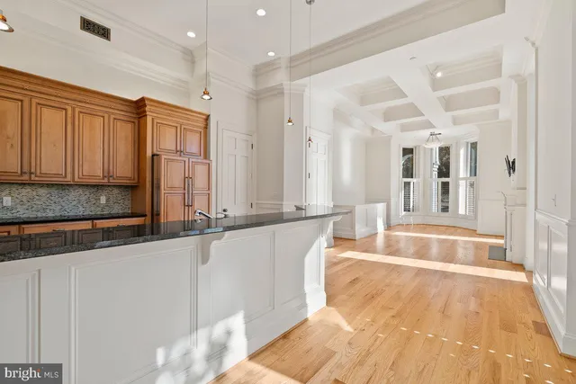 $6,750 | 4 Logan Circle Northwest, Unit 1, Washington, DC 20005