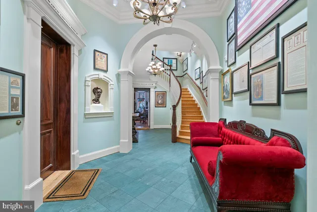 $6,750 | 4 Logan Circle Northwest, Unit 1, Washington, DC 20005