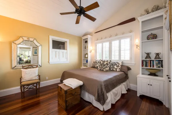 $5,195,000 | 18 Hilton Haven Road, Key West, FL 33040