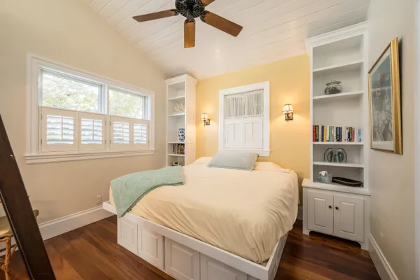 $5,195,000 | 18 Hilton Haven Road, Key West, FL 33040