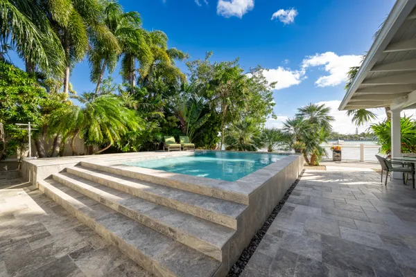 $5,195,000 | 18 Hilton Haven Road, Key West, FL 33040