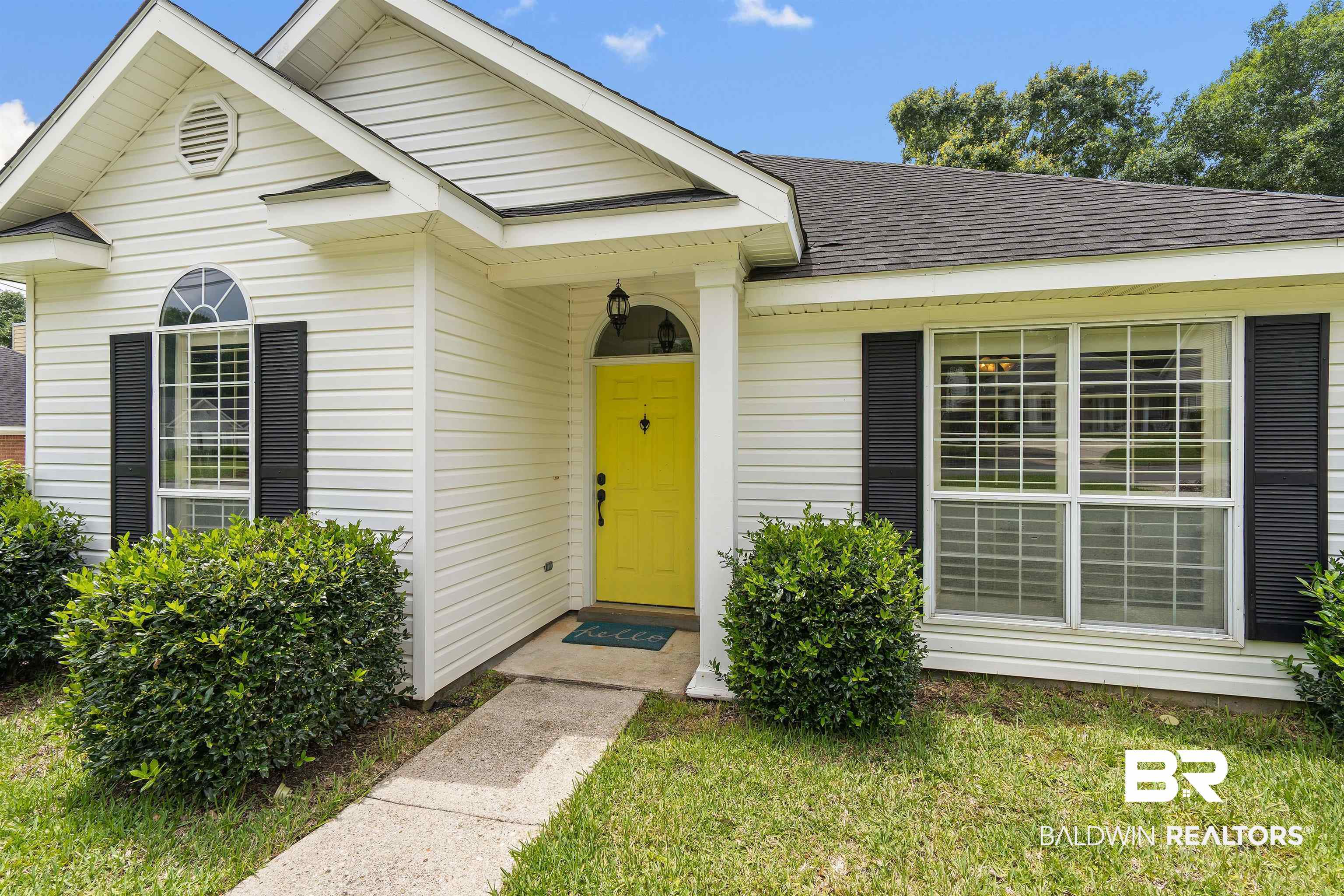 816 Louise Avenue Mobile, AL 36609 - Photo 2 of 24