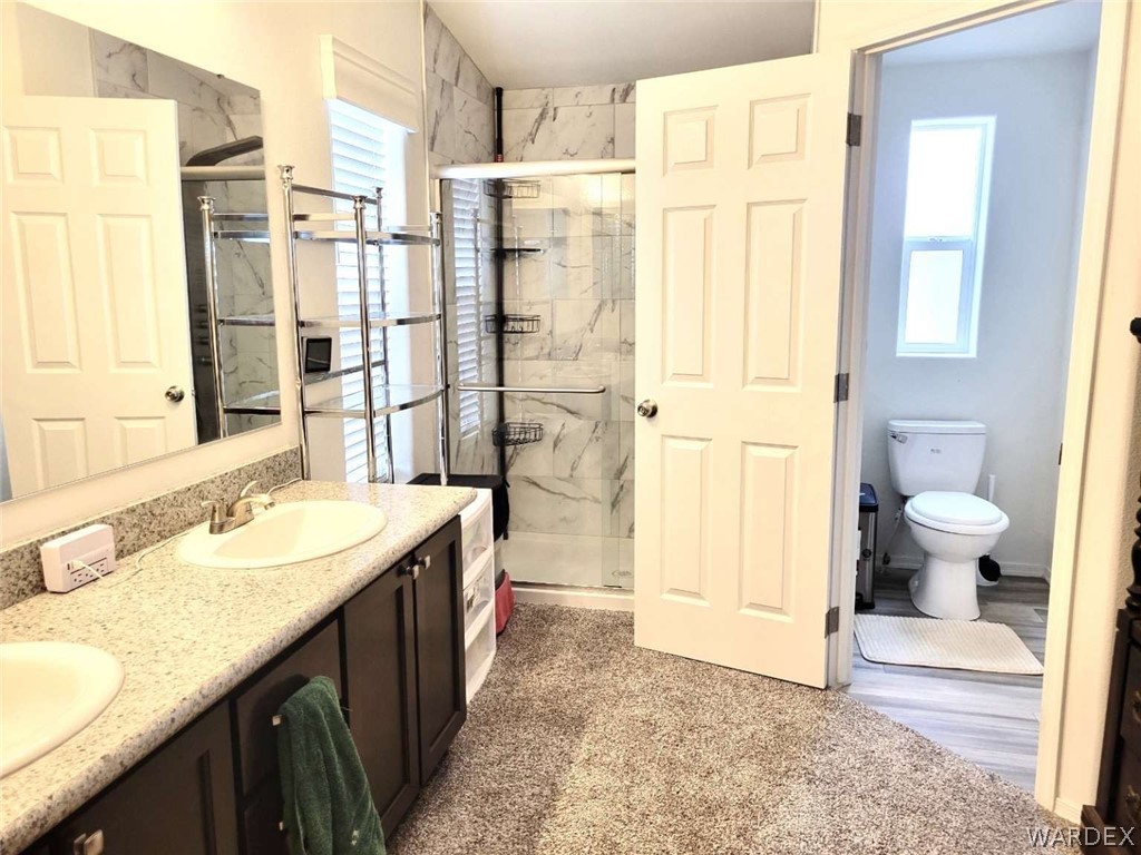 328 South Houck Road Golden Valley, AZ 86413 - Photo 19 of 40 Bathroom
