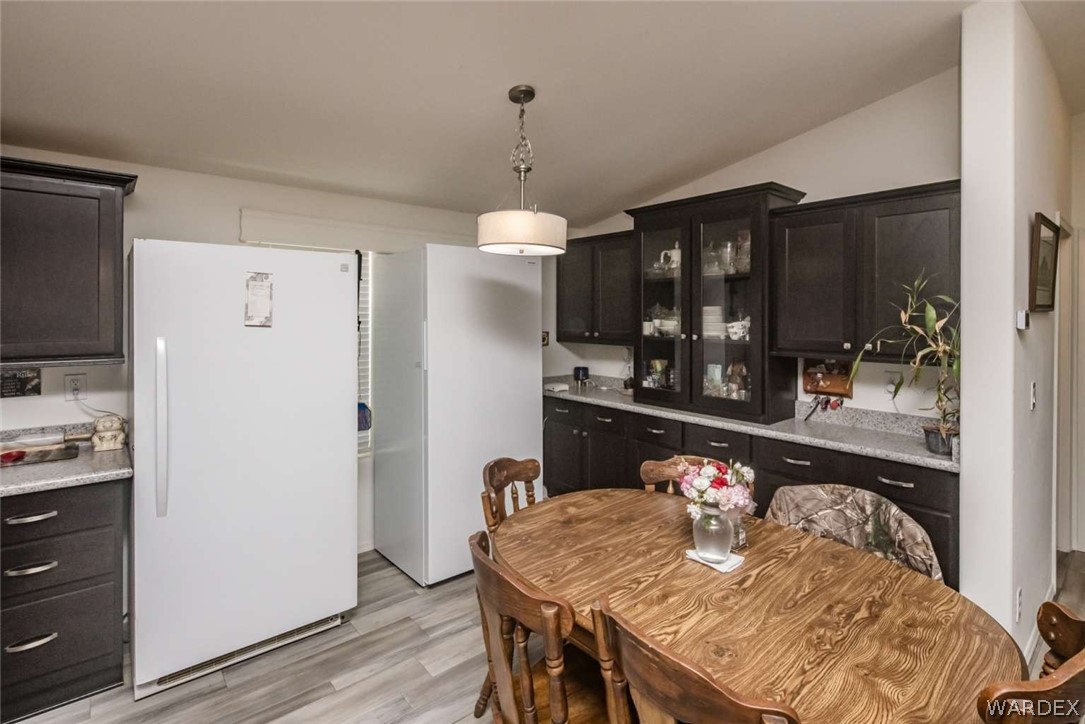 328 South Houck Road Golden Valley, AZ 86413 - Photo 10 of 40 Kitchen