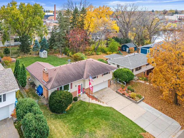 $440,000 | 1190 Sextant Avenue West, St. Paul, MN 55113