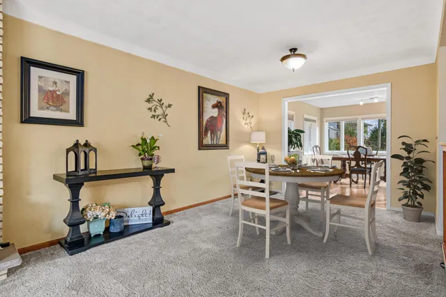 $440,000 | 1190 Sextant Avenue West, St. Paul, MN 55113