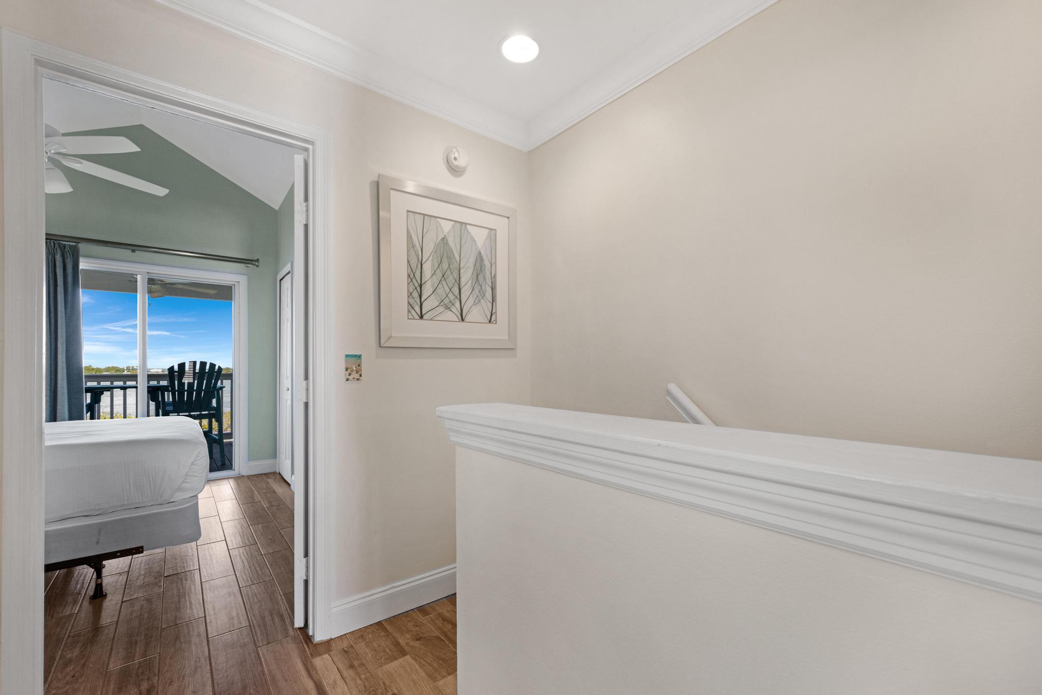 2002 Marina Villa Drive Marathon, FL 33050 - Photo 47 of 53 Upstairs hallway