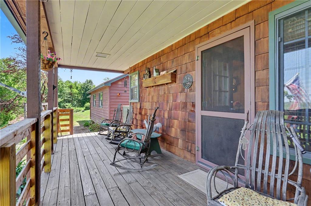 306 Frontier Road Tiger, GA 30576 - Photo 7 of 64