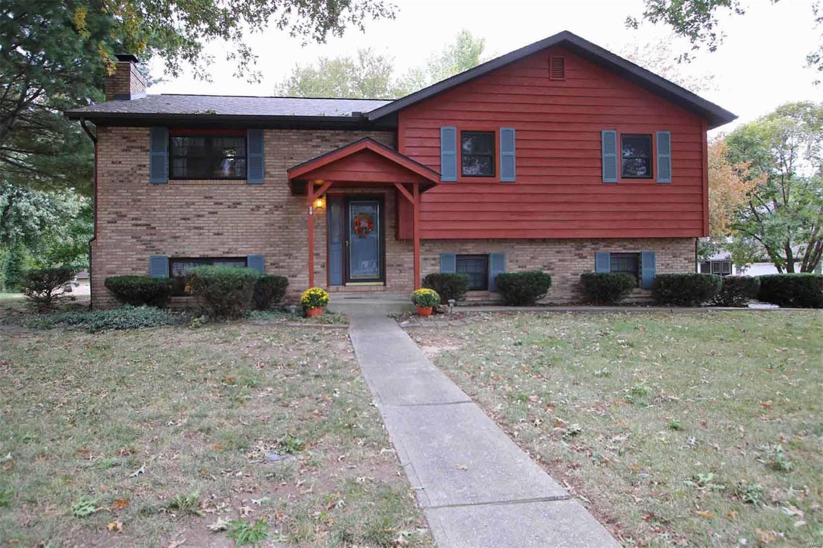 1962 Banyan Tree Road Collinsville, IL 62234 - Photo 1 of 64 Gallery Image 1