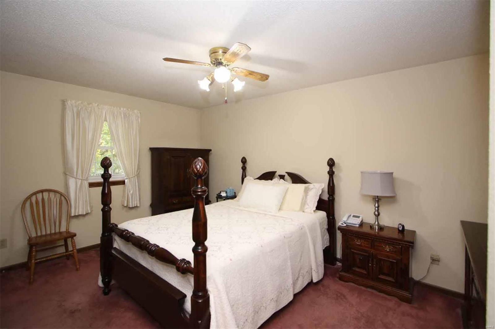 1962 Banyan Tree Road Collinsville, IL 62234 - Photo 14 of 64 Gallery Image 14
