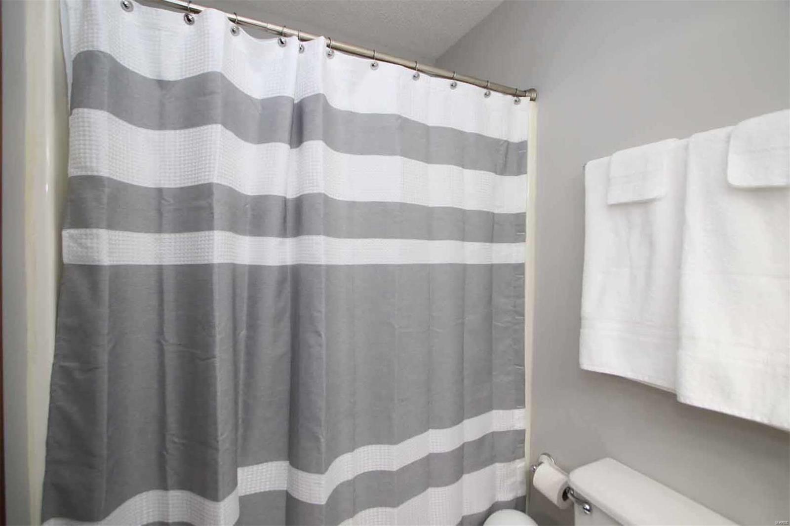 1962 Banyan Tree Road Collinsville, IL 62234 - Photo 18 of 64 Gallery Image 18