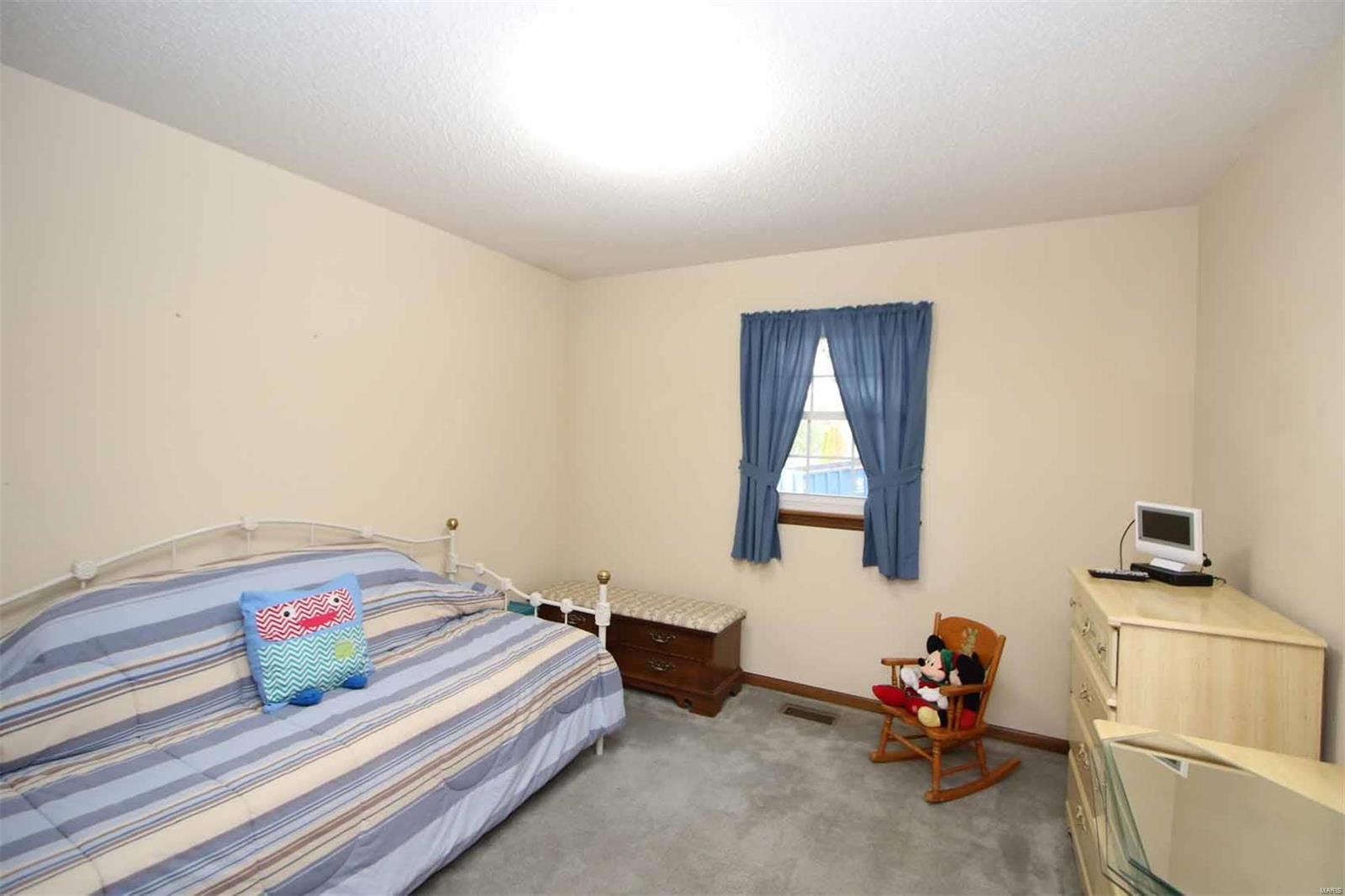 1962 Banyan Tree Road Collinsville, IL 62234 - Photo 22 of 64 Gallery Image 22