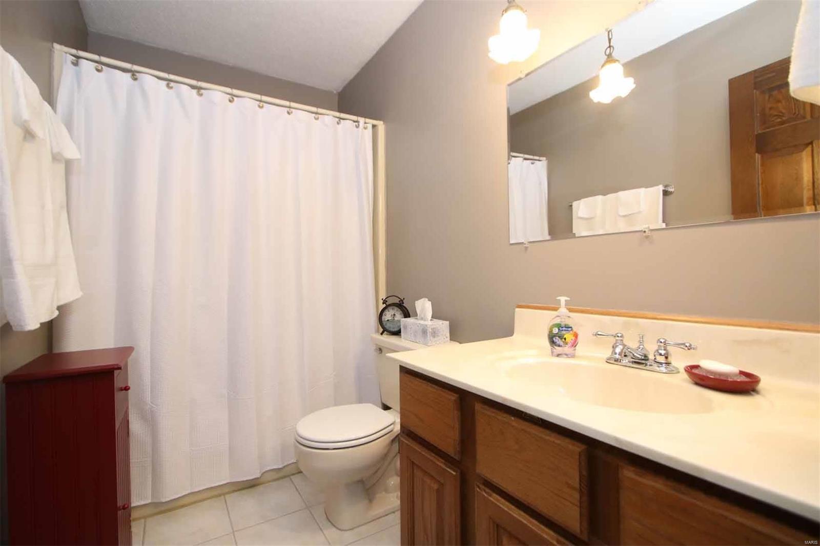 1962 Banyan Tree Road Collinsville, IL 62234 - Photo 24 of 64 Gallery Image 24