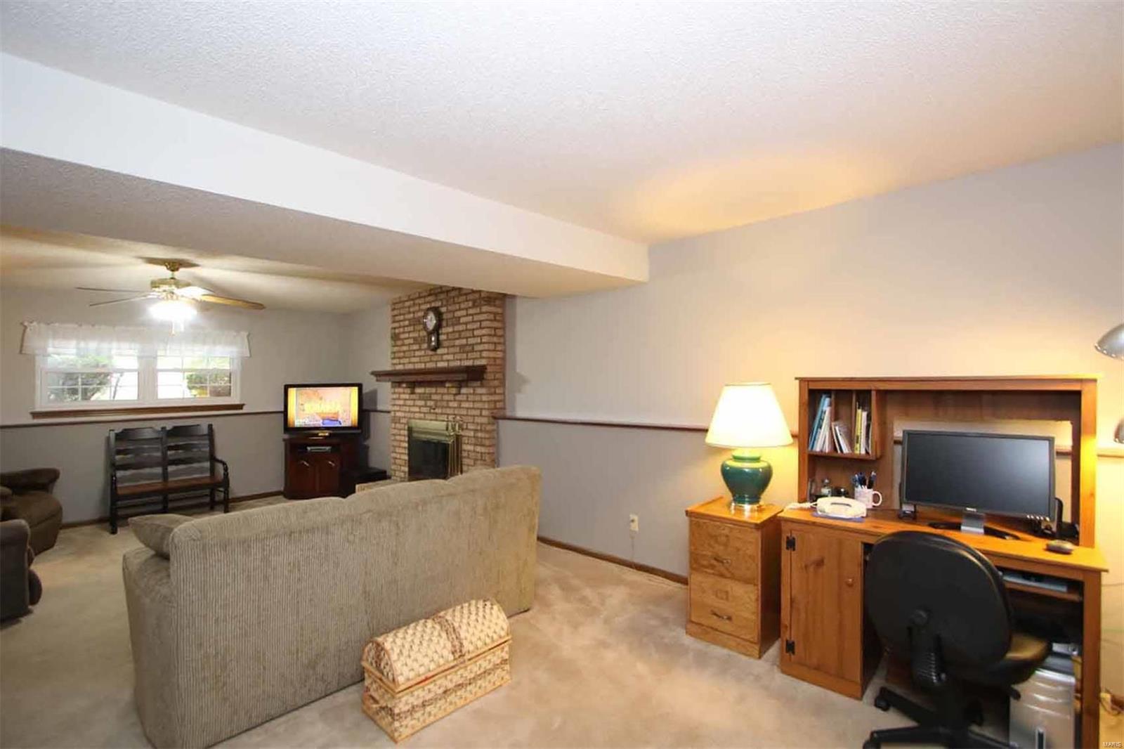 1962 Banyan Tree Road Collinsville, IL 62234 - Photo 29 of 64 Gallery Image 29