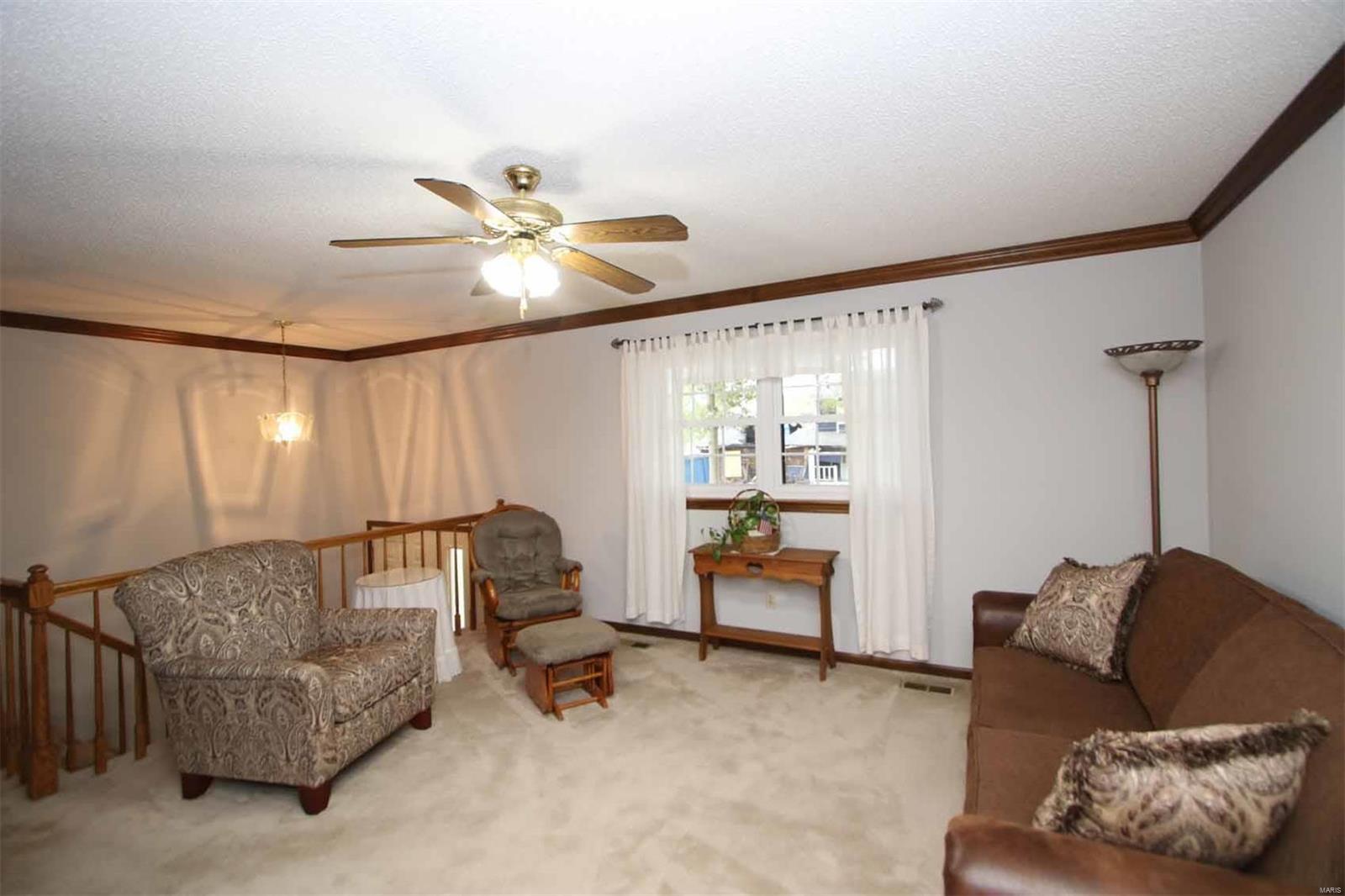 1962 Banyan Tree Road Collinsville, IL 62234 - Photo 4 of 64 Gallery Image 4