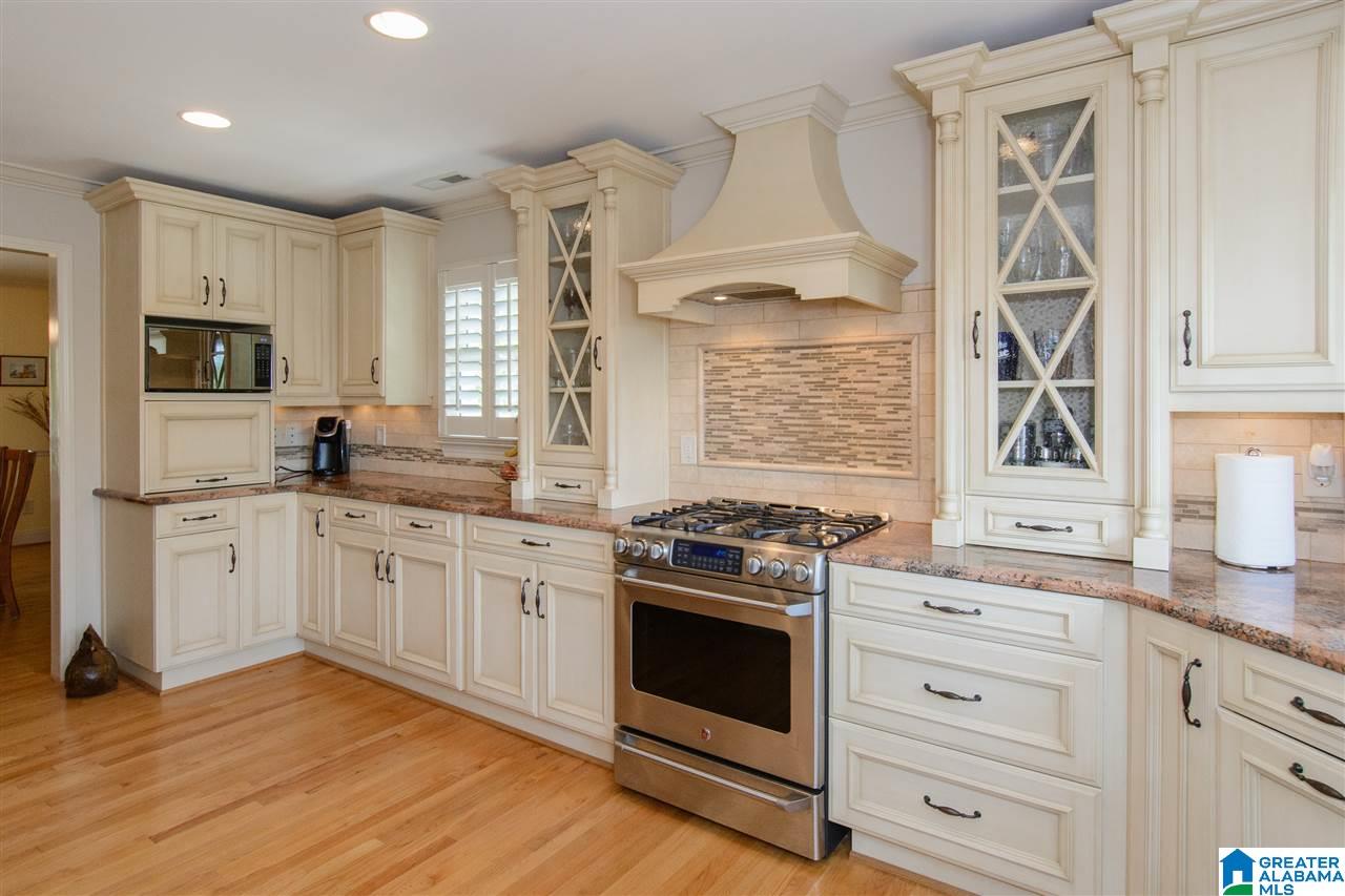 3649 Crestside Road Birmingham, AL 35223 - Photo 14 of 50