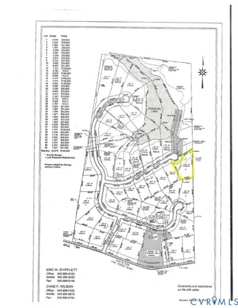 a black and white photo of a room