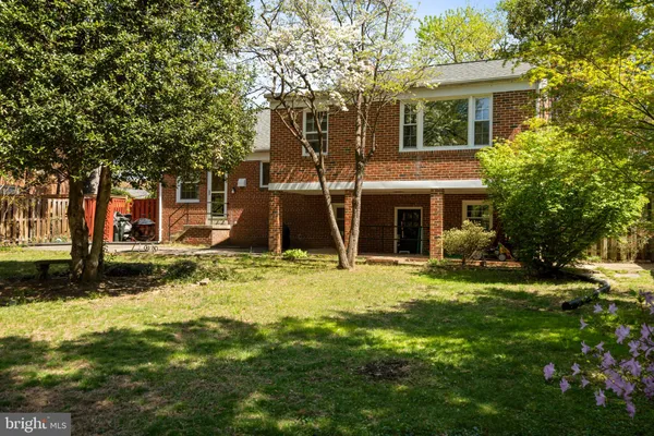 $700,000 | 6110 Dorchester Street, Springfield, VA 22150