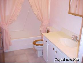 2800 Black Springfield, IL 62702 - Photo 6 of 9