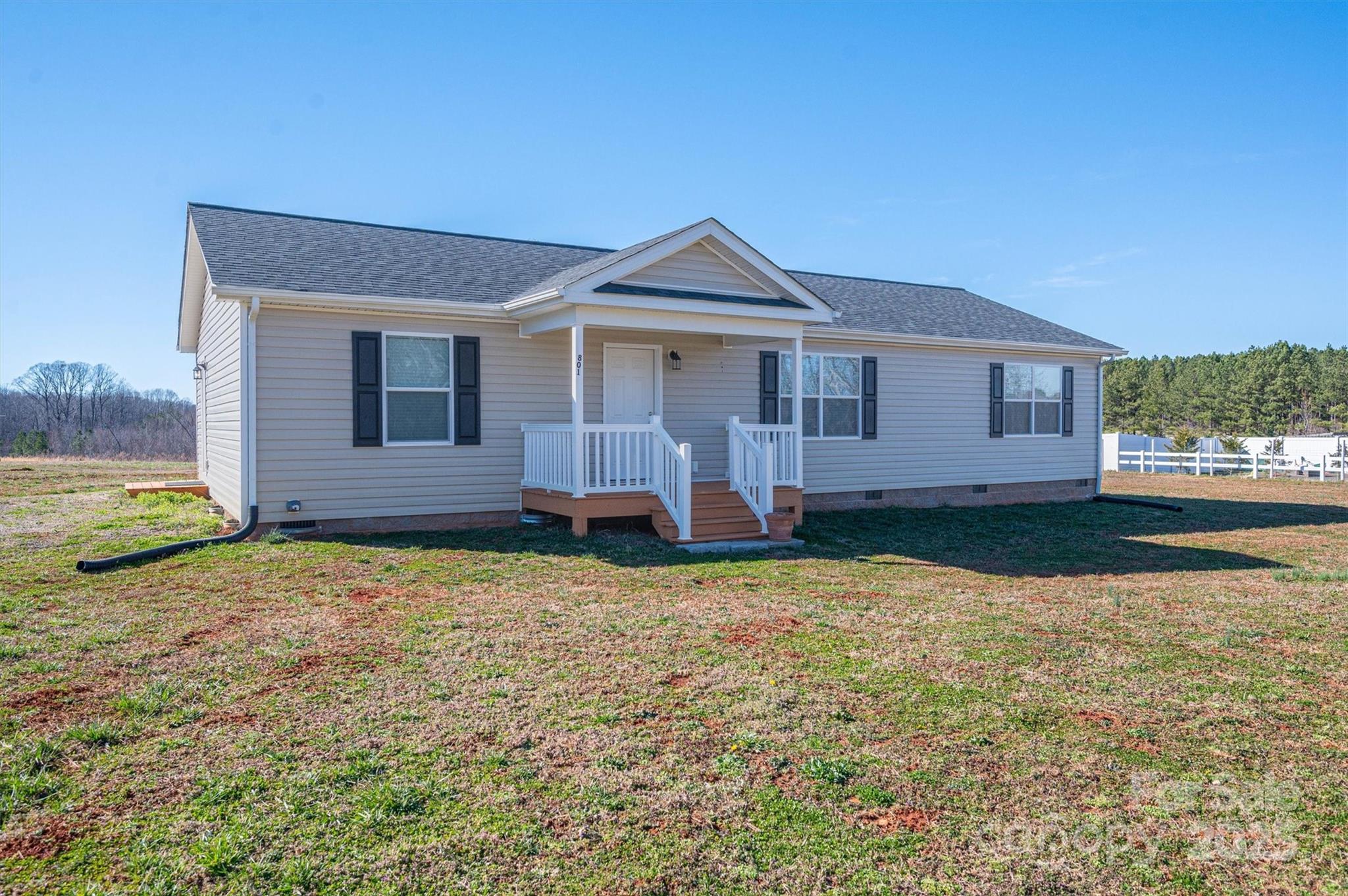 801 Long Shoals Road Lincolnton, NC 28092 - Photo 1 of 41 Gallery Image 1