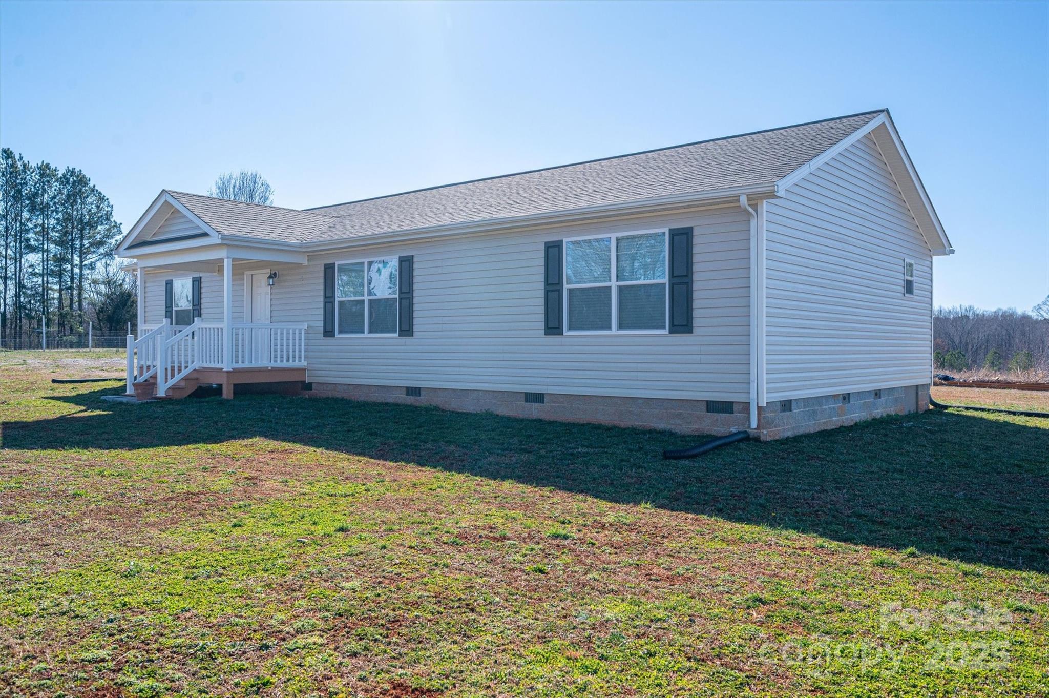 801 Long Shoals Road Lincolnton, NC 28092 - Photo 3 of 41 Gallery Image 3